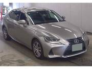 2017 LEXUS IS