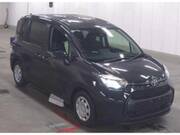 2025 TOYOTA SIENTA