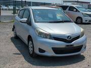 2011 TOYOTA VITZ F