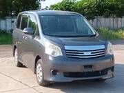 2012 TOYOTA NOAH X