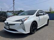2018 TOYOTA PRIUS
