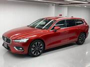 2023 VOLVO V60