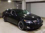 2010 LEXUS LS