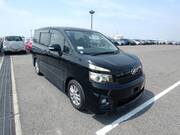 2010 TOYOTA VOXY ZS