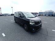 2010 TOYOTA VOXY ZS