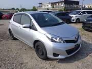 2014 TOYOTA VITZ F