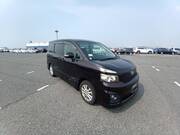 2010 TOYOTA VOXY ZS