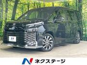 2022 TOYOTA VOXY