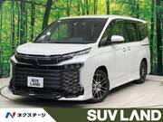 2022 TOYOTA VOXY