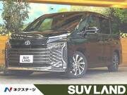 2022 TOYOTA VOXY