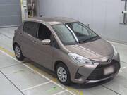 2019 TOYOTA VITZ F