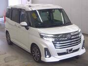 2022 TOYOTA ROOMY