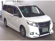 2016 TOYOTA ESQUIRE