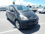 2010 TOYOTA RACTIS