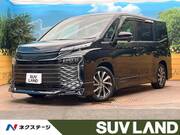 2022 TOYOTA VOXY