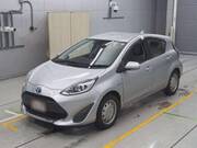 2019 TOYOTA AQUA