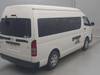 TOYOTA HIACE COMMUTER