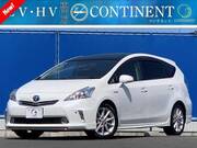 2011 TOYOTA PRIUS ALPHA