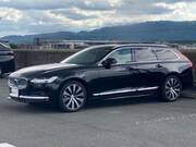 2024 VOLVO V90