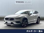 2021 VOLVO V60