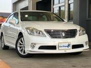 2010 TOYOTA CROWN ROYAL SALOON