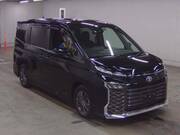 2022 TOYOTA VOXY