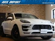 2016 PORSCHE MACAN