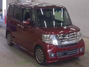 2016 HONDA N-BOX CUSTOM