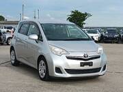 2011 TOYOTA RACTIS G