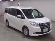 2016 TOYOTA NOAH