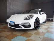 2019 PORSCHE PANAMERA