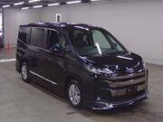 2022 TOYOTA NOAH