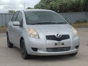 2005 TOYOTA VITZ F