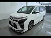 2019 TOYOTA VOXY