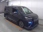 2019 TOYOTA VOXY