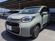 2025 TOYOTA SIENTA