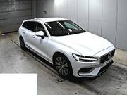 2020 VOLVO V60