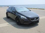 2013 VOLVO V40