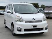 2011 TOYOTA VOXY