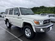 2015 TOYOTA LAND CRUISER