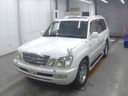 2002 TOYOTA LAND CRUISER CYGNUS