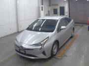 2018 TOYOTA PRIUS S