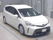 2017 TOYOTA PRIUS ALPHA G