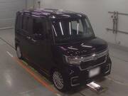 2021 HONDA N-BOX CUSTOM