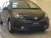 2015 TOYOTA VITZ F