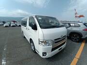 2015 TOYOTA HIACE VAN