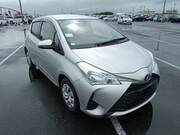 2017 TOYOTA VITZ F