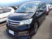2013 NISSAN SERENA