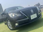 2013 TOYOTA CROWN HYBRID
