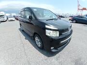 2010 TOYOTA VOXY ZS KIRAMEKI II